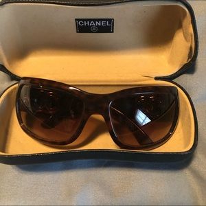 AUTHENTIC Chanel PreLove Sunglasses 😎